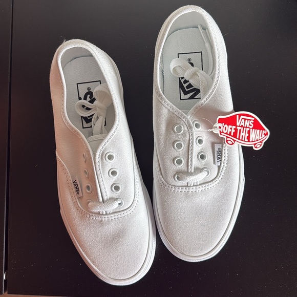 VANS True White Authentic Style - Picture 3 of 3